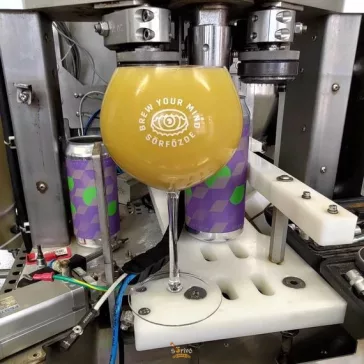 Brew Your Mind Green Echo  DIPA  (0,44) (8 %)